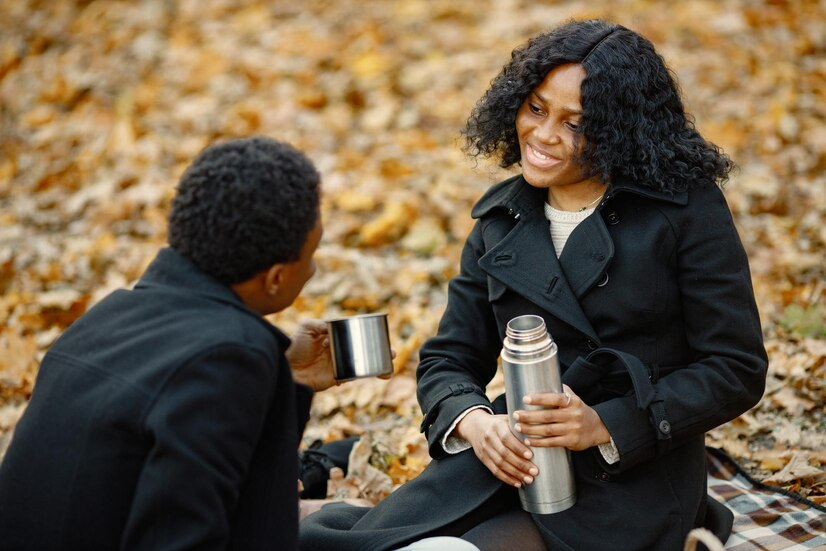 The Love Central - 10 Fall Dates That Will Make Your Partner Melt The Love Central - Fall outdoor date