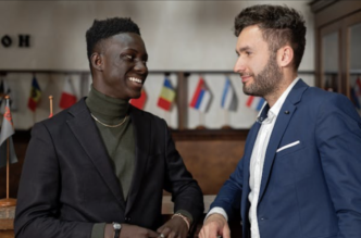 Mastering Global Etiquette: Your Guide to International Business Success