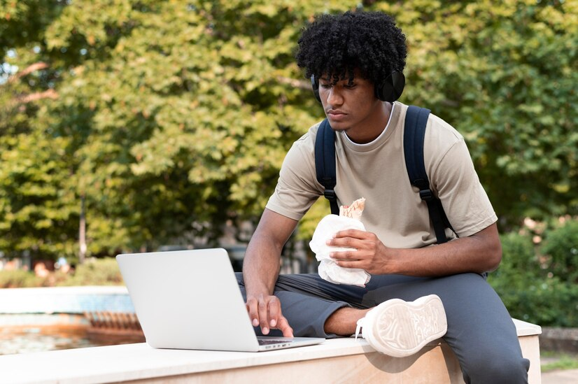 The Love Central - Best Life Hacks For Students in 2024 The Love Central - A student
