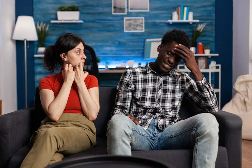 The Love Central - Why Avoiding Tough Talks Hurts Your Relationships The Love Central - Couple having a conversation