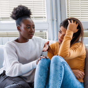 The Love Central - Is the Silent Treatment a Sign of Emotional Abuse? The Love Central - Friend having a conversation