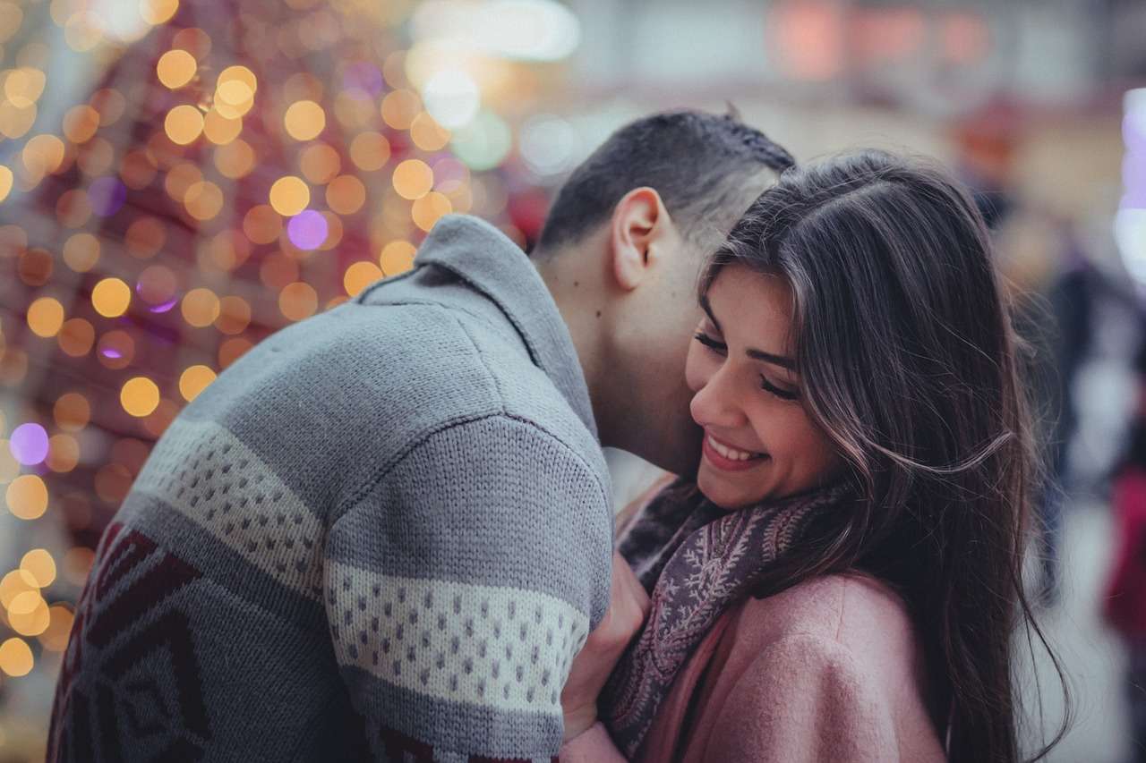 Making the Right Choice: 5 Questions to Ask Before Saying Yes to Him/Her