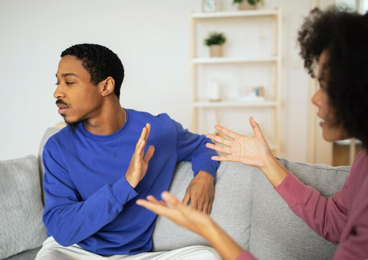 The Subtle Signs of a Toxic Conversation: How to Recognize and Address It