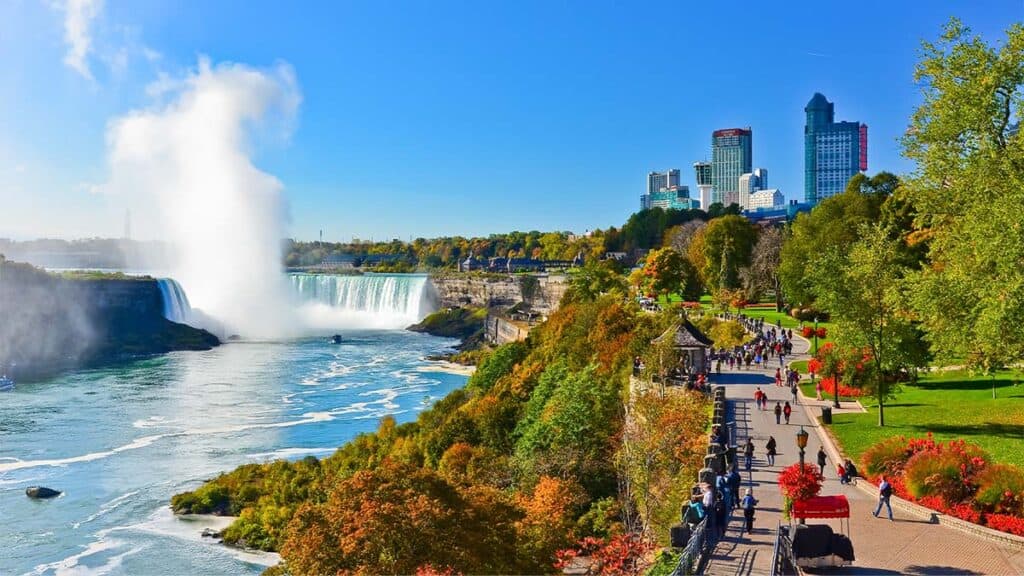 Top 5 Cities in Canada for New Immigrants